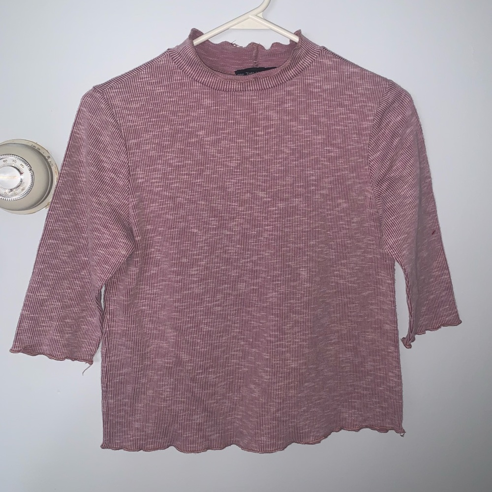 pink cropped shirt